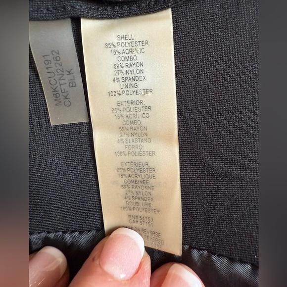 CALVIN KLEIN Black Blazer with Sleek Design and Tailored Fit/size 4 - Picture 7 of 8